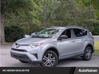 Used 2018 Toyota RAV4 LE FWD video 1