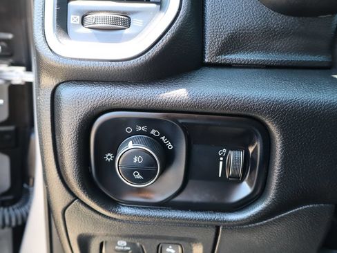 Used 2024 RAM 1500 Big Horn AWD/4WD image 19
