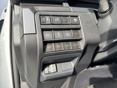 New 2025 Toyota Tacoma TRD Off-Road image 31