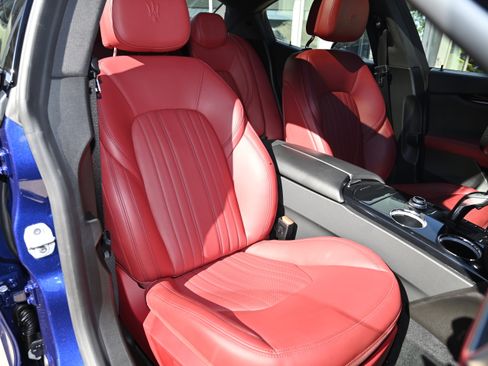 Certified 2022 Maserati Ghibli Modena Q4 image 54