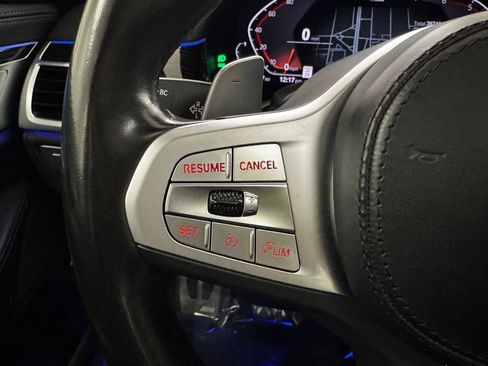 Used 2022 BMW 750i xDrive w/ Autobahn Package image 25