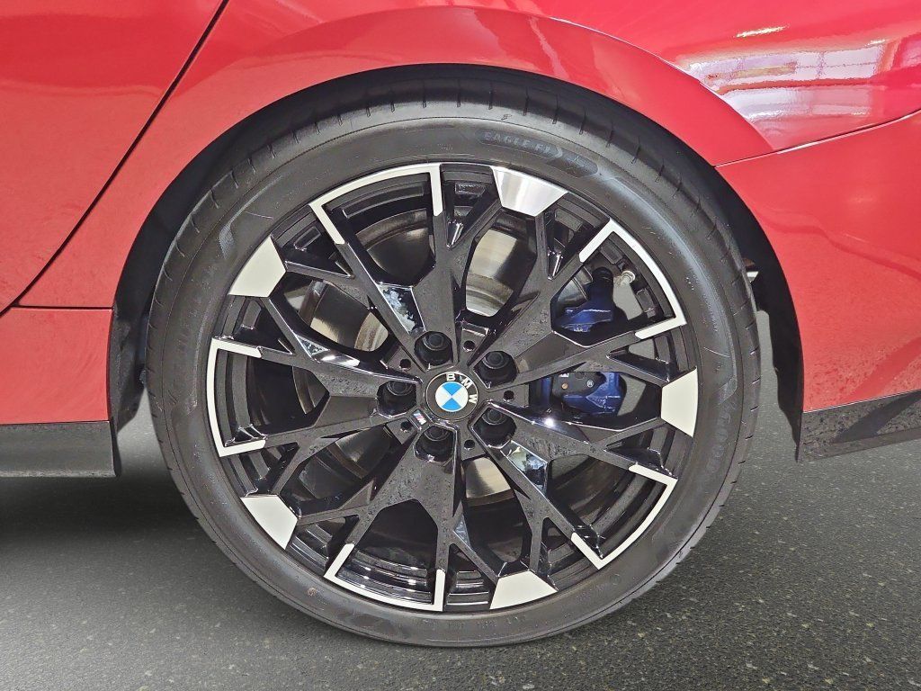 Used 2025 BMW M235i xDrive w/ Premium Package AWD/4WD image 34
