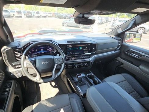 Used 2023 Chevrolet Silverado 1500 ZR2 w/ Technology Package image 35