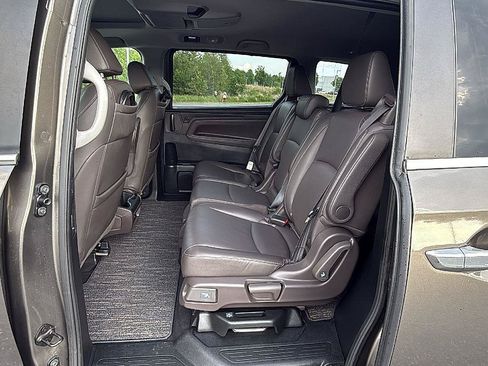 Used 2023 Honda Odyssey Touring image 20