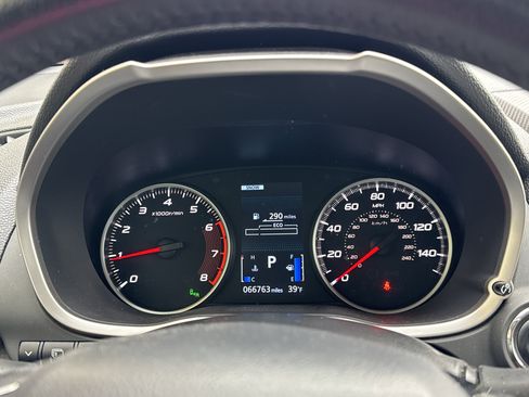 Used 2019 Mitsubishi Eclipse Cross SE image 19