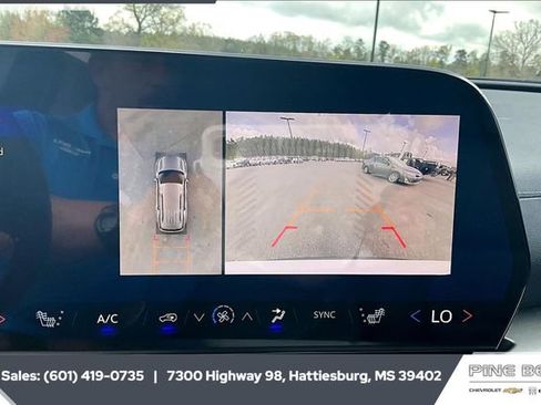 New 2026 Chevrolet Traverse LT image 15