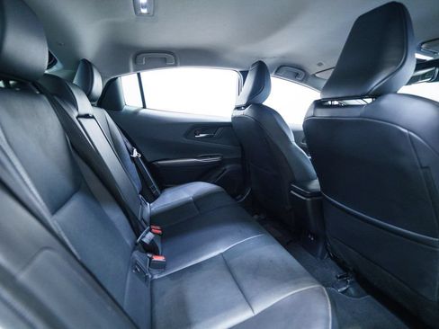 Used 2025 Toyota Prius XLE FWD image 33