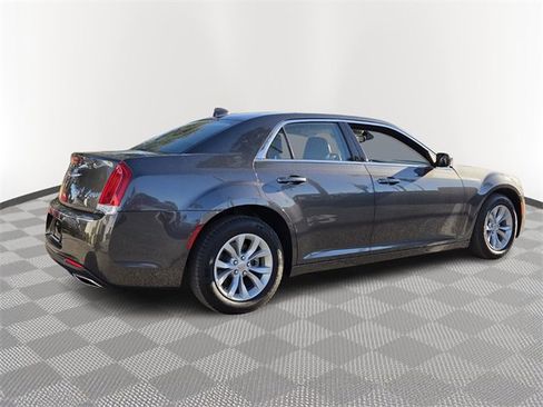 Certified 2023 Chrysler 300 Touring image 6