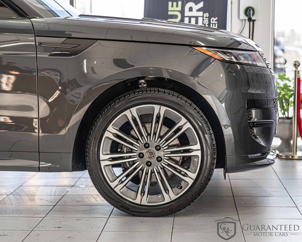 Used 2024 Land Rover Range Rover Sport Dynamic SE AWD/4WD image 11