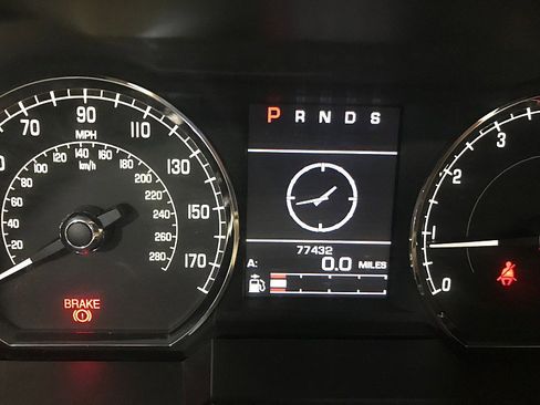 Used 2010 Jaguar XK Convertible image 25