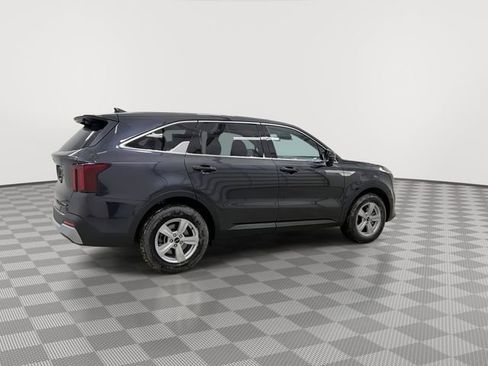 Used 2026 Kia Sorento LX image 11