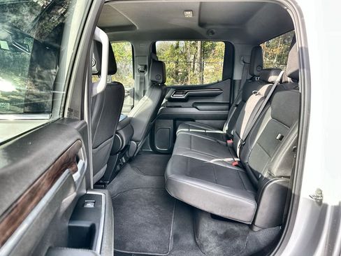 Certified 2024 GMC Sierra 1500 SLT image 24