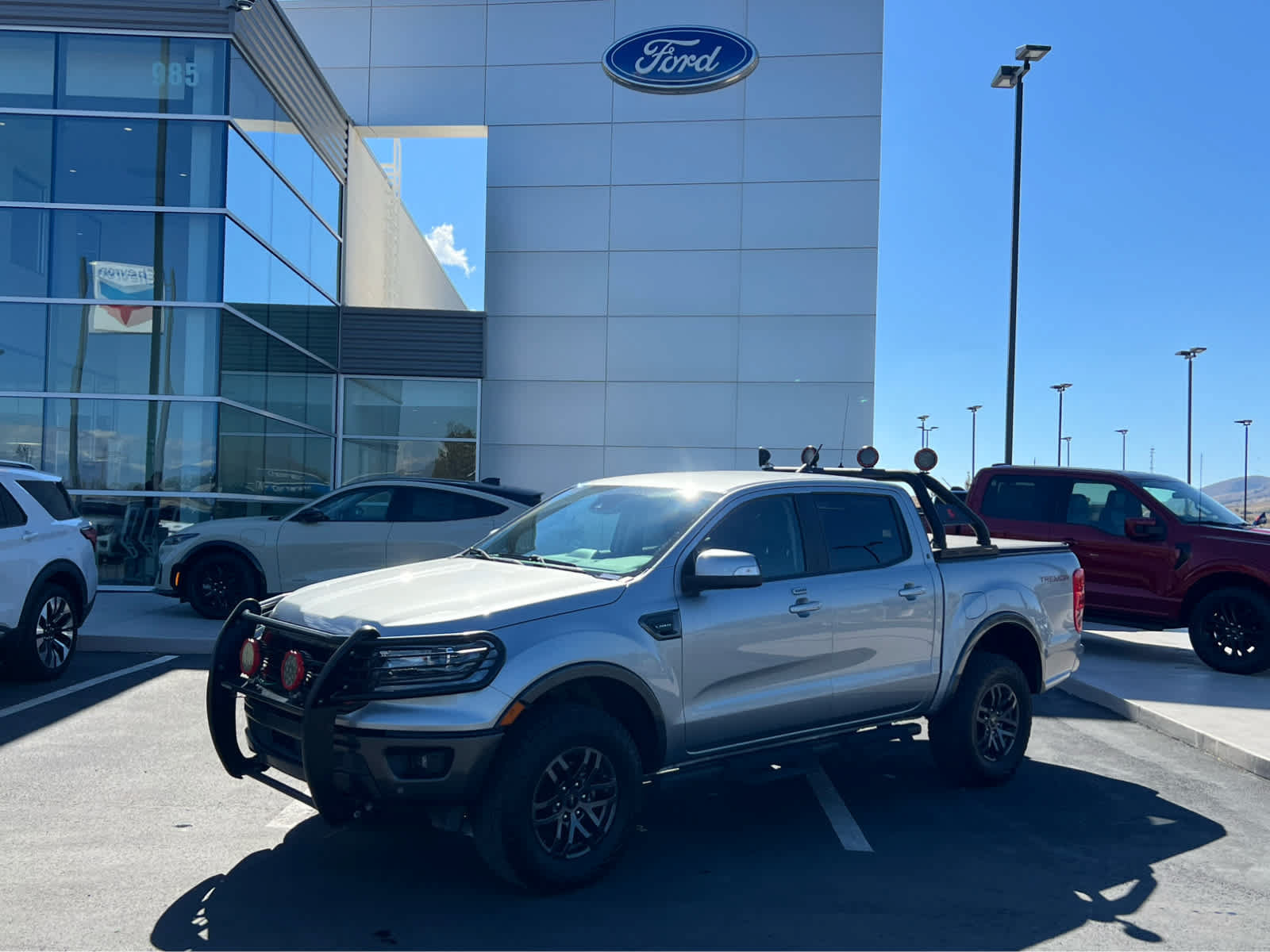 Used 2023 Ford Ranger Lariat w/ Tremor Off-Road Package AWD/4WD image 1
