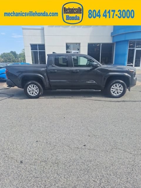 Used 2025 Toyota Tacoma SR5 AWD/4WD image 1