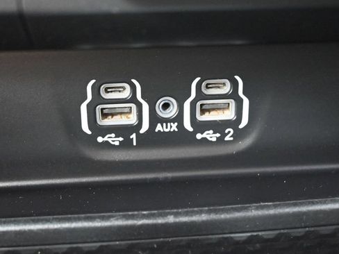 Used 2020 RAM 1500 Sport w/ Level 2 Equipment Goup w/2_L AWD/4WD image 10