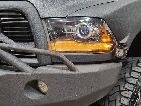 Used 2017 RAM 2500 Longhorn w/ Convenience Group AWD/4WD image 14