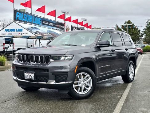 Used 2025 Jeep Grand Cherokee L Laredo w/ Luxury Tech Group I image 3