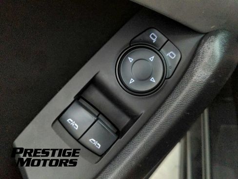 Used 2016 Chevrolet Camaro LT RWD image 34