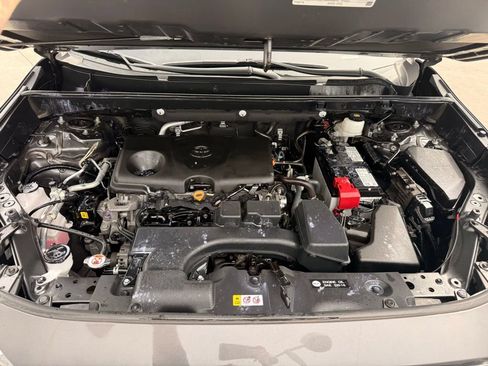Used 2023 Toyota RAV4 XLE Premium AWD/4WD image 28