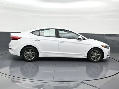 Used 2018 Hyundai Elantra SEL image 7