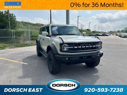 New 2026 Ford Bronco Outer Banks w/ Sasquatch Package AWD/4WD image 3