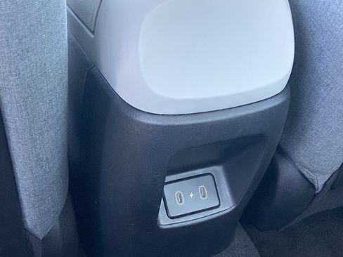 Used 2024 Hyundai Elantra Limited FWD image 18