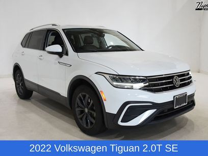 Used 2022 Volkswagen Tiguan SE w/ Panoramic Sunroof Package