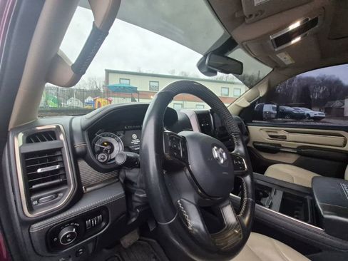Used 2019 RAM 1500 Limited image 10