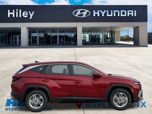 New 2026 Hyundai Tucson SE image 3