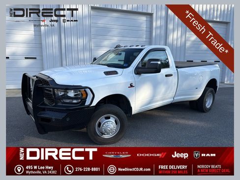 Used 2024 RAM 3500 Tradesman w/ Convenience Group AWD/4WD image 1