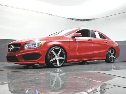 Used 2015 Mercedes-Benz CLA 250 image 33