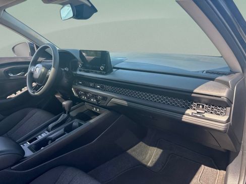Used 2023 Honda Accord EX image 23