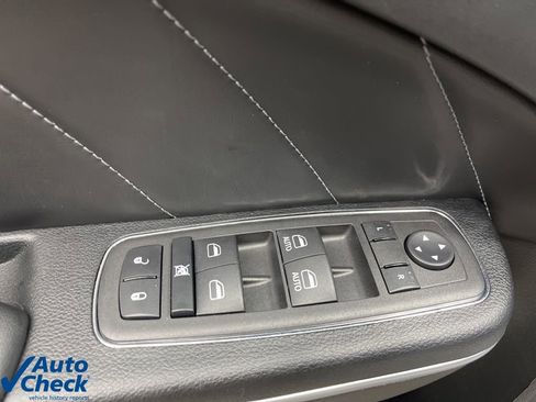 Used 2023 Dodge Charger R/T w/ Plus Group image 30