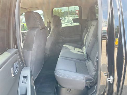 Used 2026 Nissan Frontier SV w/ All-Weather Content Package AWD/4WD image 25