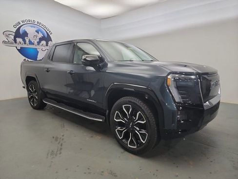 New 2025 GMC Sierra EV Denali image 2