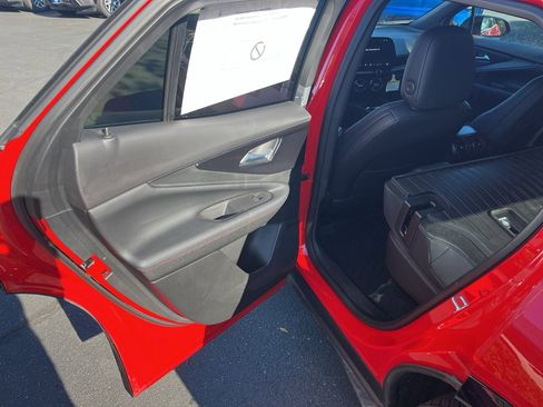 Used 2024 Chevrolet Blazer EV RS image 34