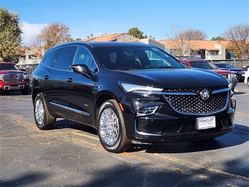 Used 2023 Buick Enclave Avenir w/ Avenir Technology Package image 2