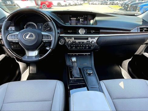 Used 2017 Lexus ES 350 w/ Premium Package image 13