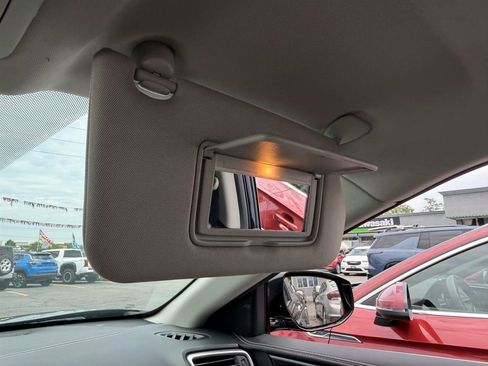 Used 2019 Nissan Maxima 3.5 SV w/ Floor Mat Group FWD image 29