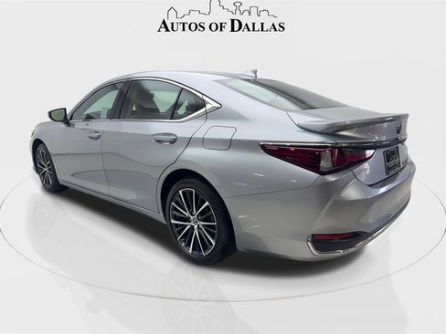 Used 2023 Lexus ES 300h w/ Premium Package image 9