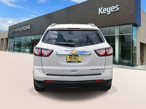 Used 2015 Chevrolet Traverse LS FWD image 6
