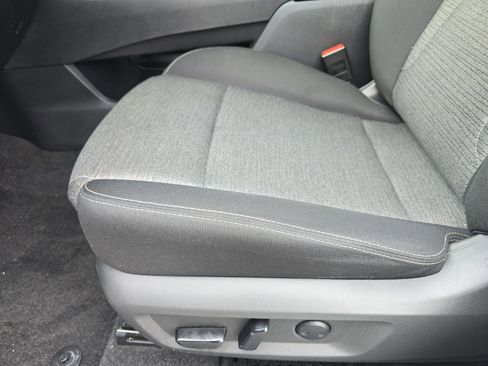 Used 2023 Nissan Rogue SV FWD image 26