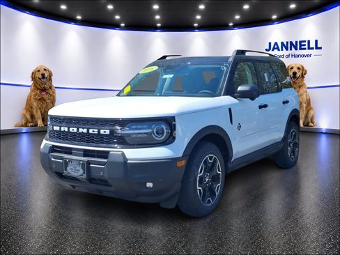 New 2026 Ford Bronco Sport Outer Banks w/ Outer Banks Tech Package+ AWD/4WD image 1