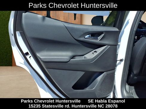 New 2026 Chevrolet Equinox LT w/ Convenience Package II FWD image 24