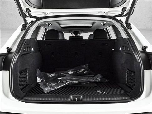 Certified 2025 Audi Q6 e-tron Premium Plus w/ Premium Plus AWD/4WD image 6