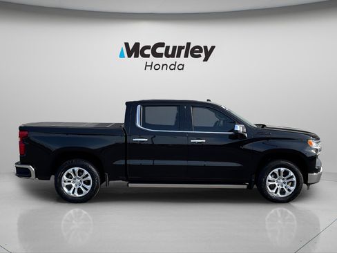Used 2023 Chevrolet Silverado 1500 LTZ w/ LTZ Convenience Package II AWD/4WD image 2