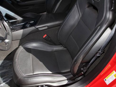 Used 2018 Chevrolet Corvette Grand Sport RWD image 19