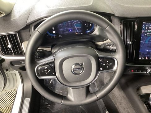 Certified 2023 Volvo S90 B6 Plus w/ Protection Package Premier image 28