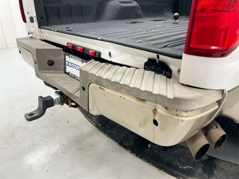 Used 2011 Ford F350 King Ranch w/ FX4 Off Road Pkg image 32