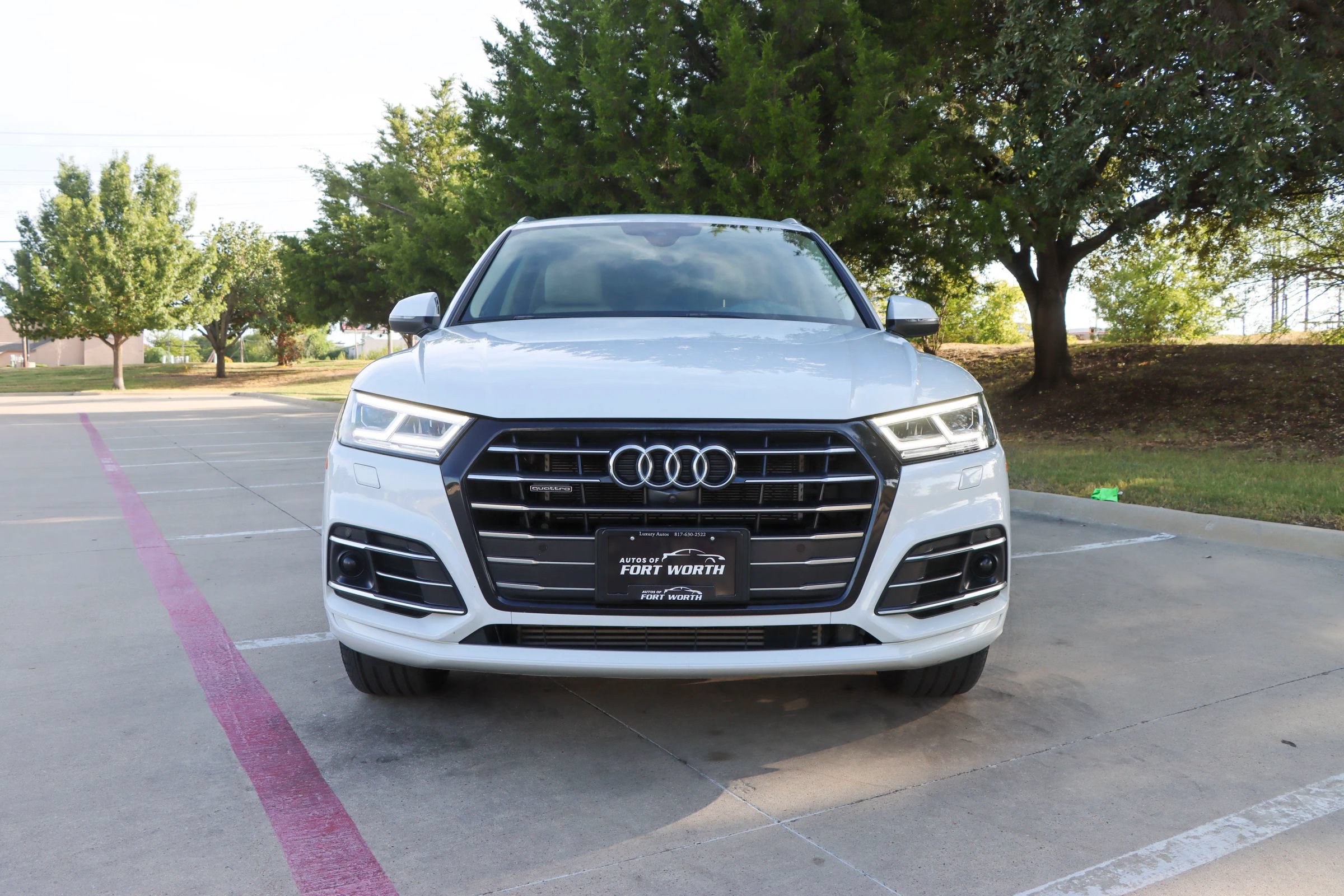 Used 2020 Audi Q5 e Prestige w/ Prestige Package AWD/4WD image 2